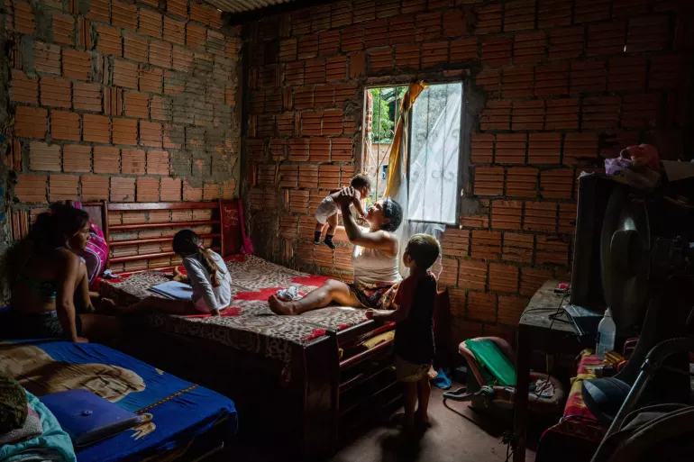 Corte ou congelamento de benefícios pode aumentar pobreza em 2,7 milhões de pessoas