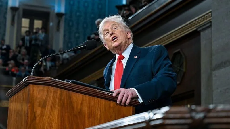 Democratas dos EUA cobram fim de interferência de Trump no Brasil