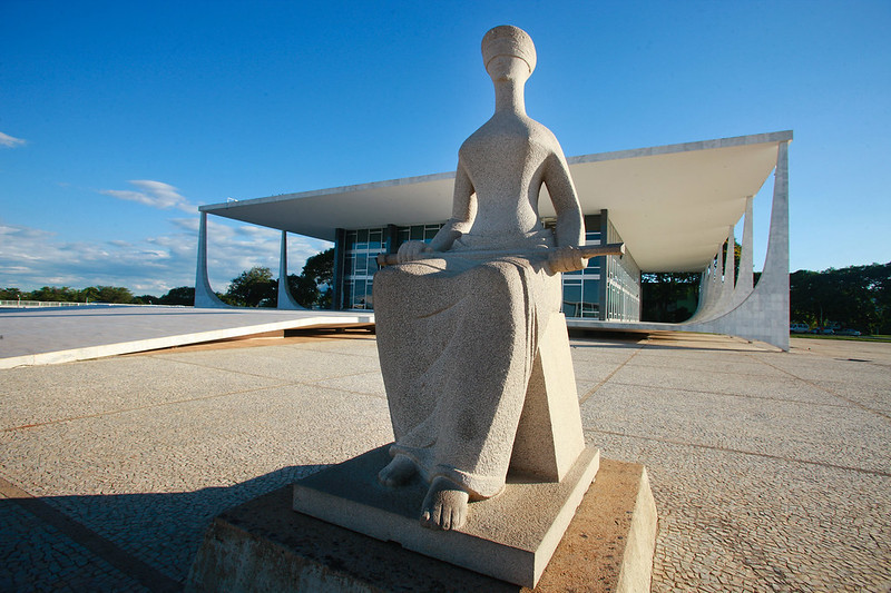 STF mantém fim de benefício fiscal para servidores aposentados por doença grave