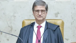 PGR mantém prisāo domiciliar de Bolsonaro