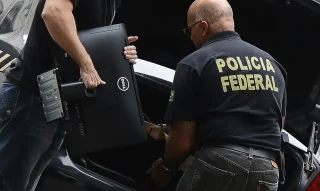 PF investiga familiares do senador Weverton Rocha por suspeita de desvios no INSS