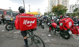 Brasil tem 1,959 milhão de trabalhadores por aplicativo, aponta IBGE