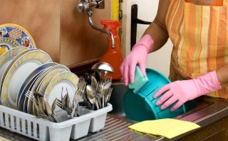 Trabalho doméstico formal registra 1,3 milhão de vínculos em 2025 e avanço na remuneração média