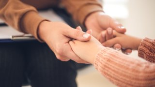 INSS, enfim, publica regras para pagar pensão a dependentes de vítimas de feminicídio