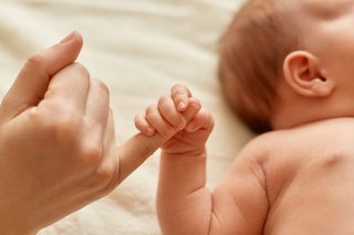 STF unifica licença-maternidade para mães biológicas e adotantes