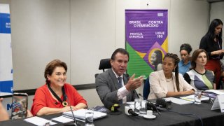 Mulheres recebem, em média, 21,3% a menos que homens na mesma função